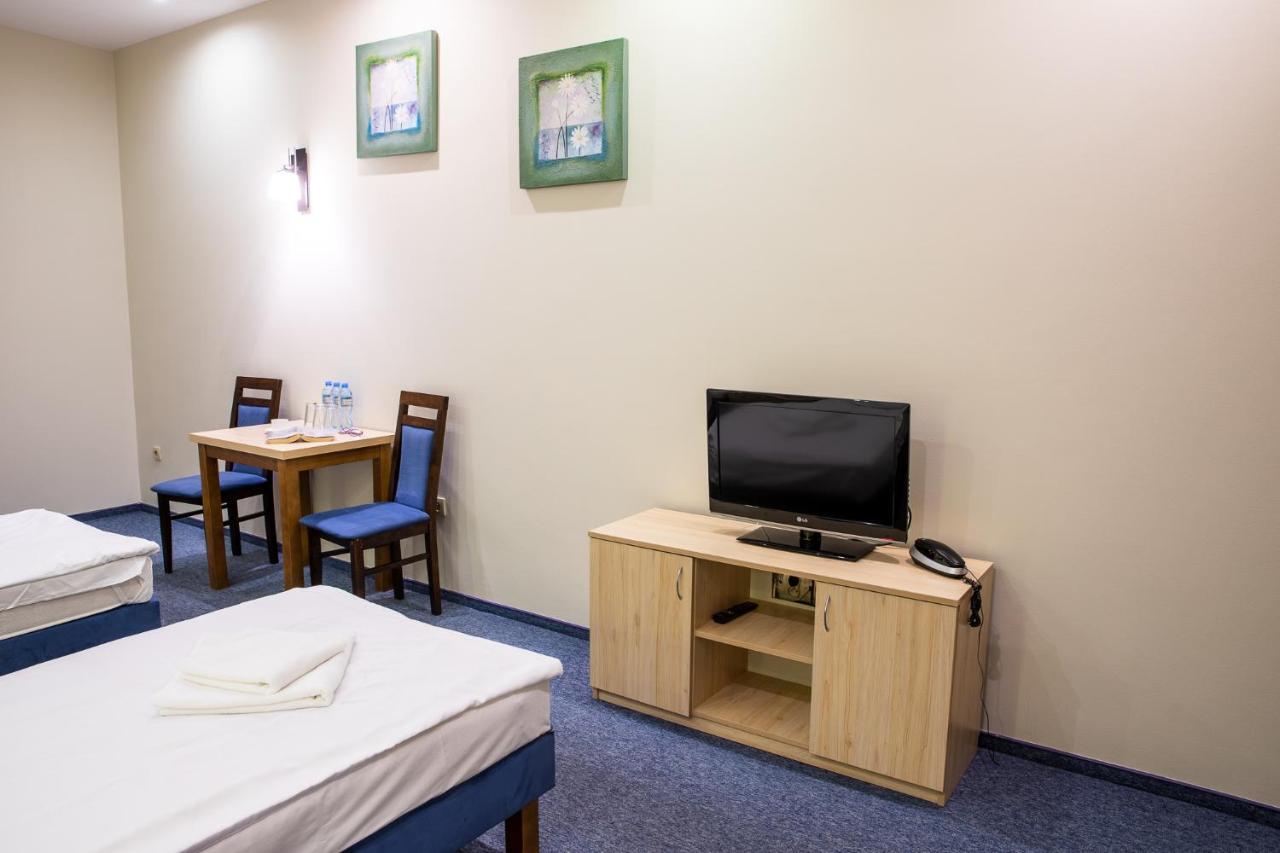 Hotel Kardamon Zbylitowska Gora Экстерьер фото