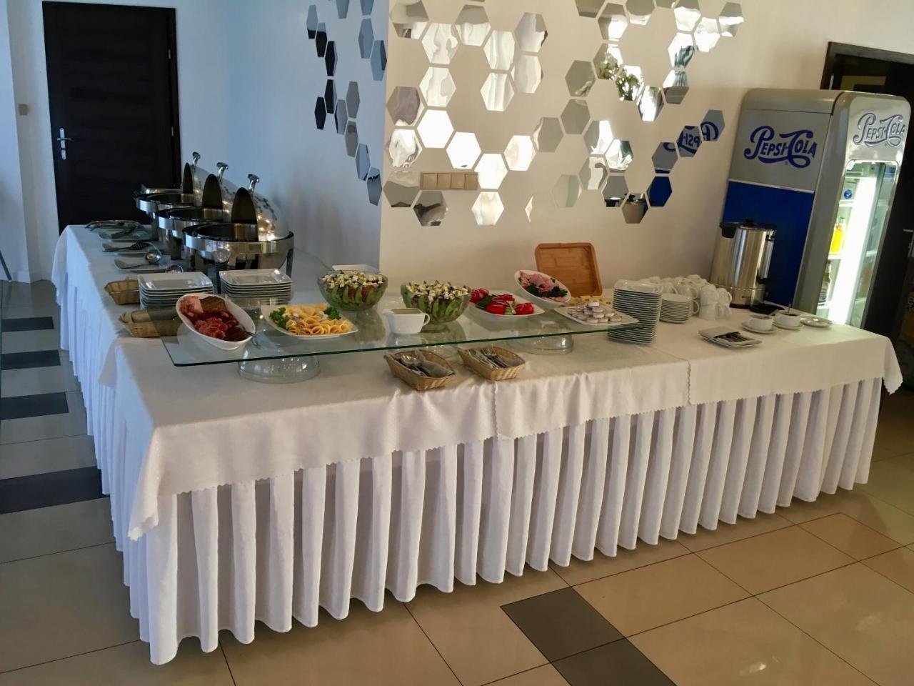 Hotel Kardamon Zbylitowska Gora Экстерьер фото