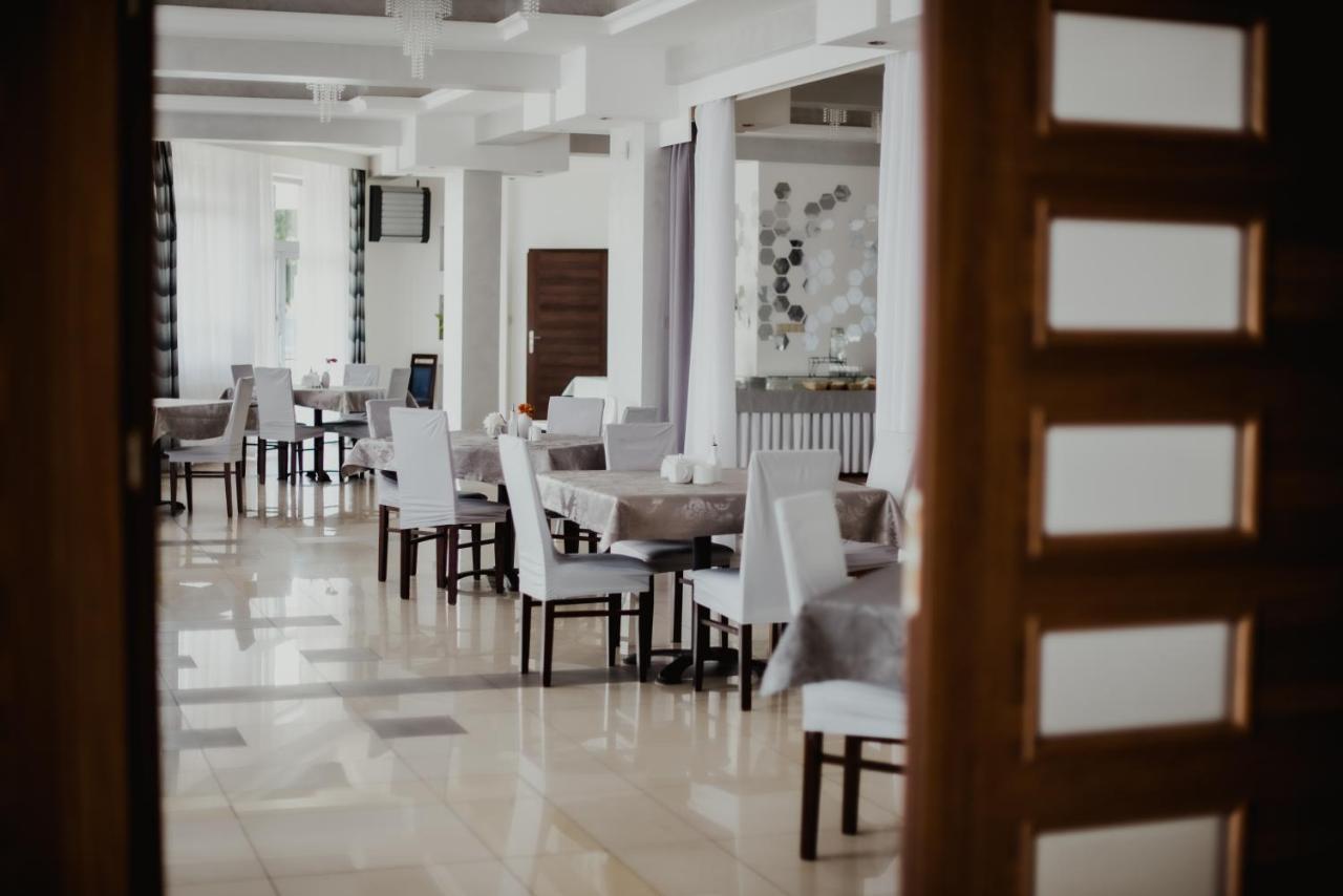 Hotel Kardamon Zbylitowska Gora Экстерьер фото