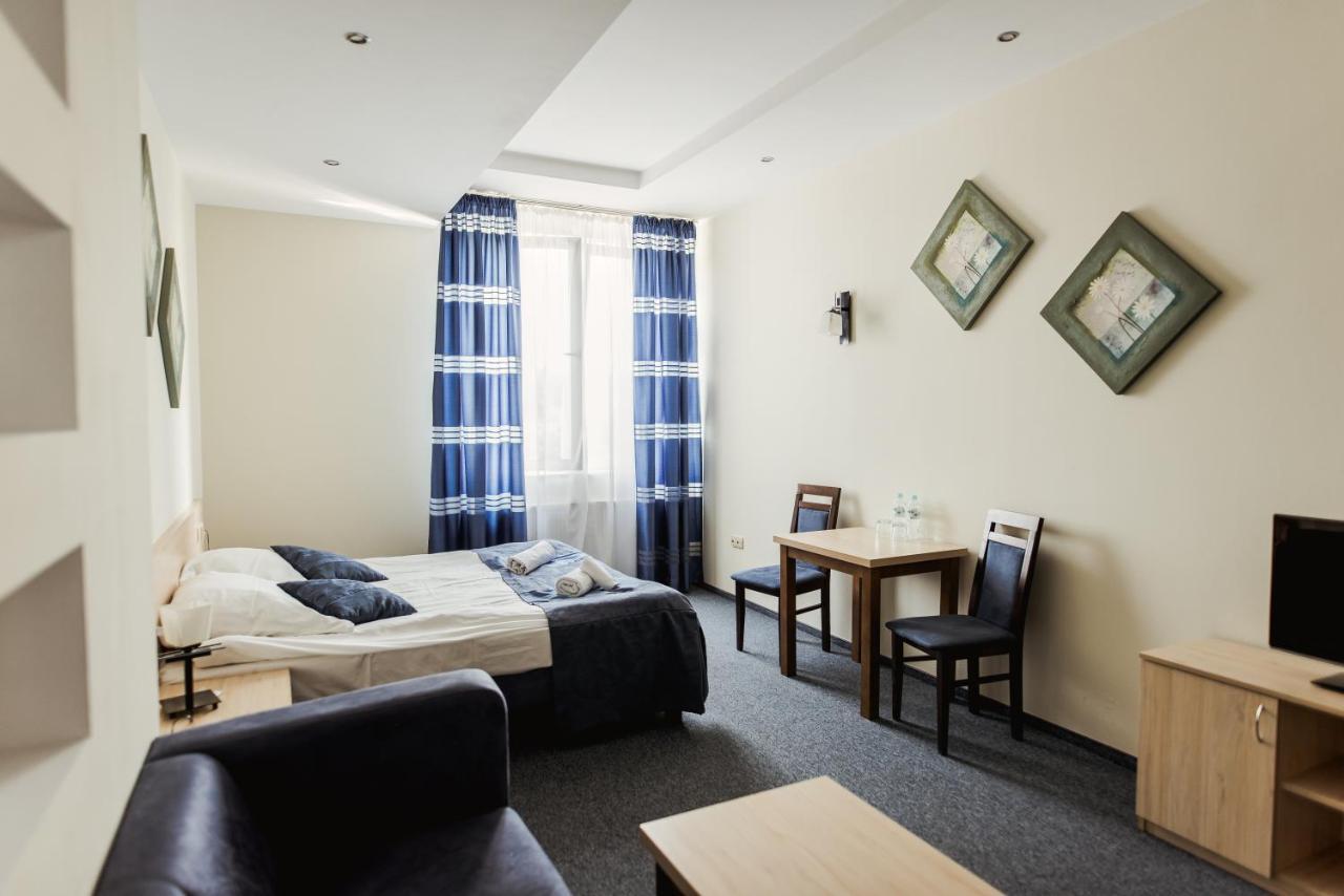 Hotel Kardamon Zbylitowska Gora Экстерьер фото