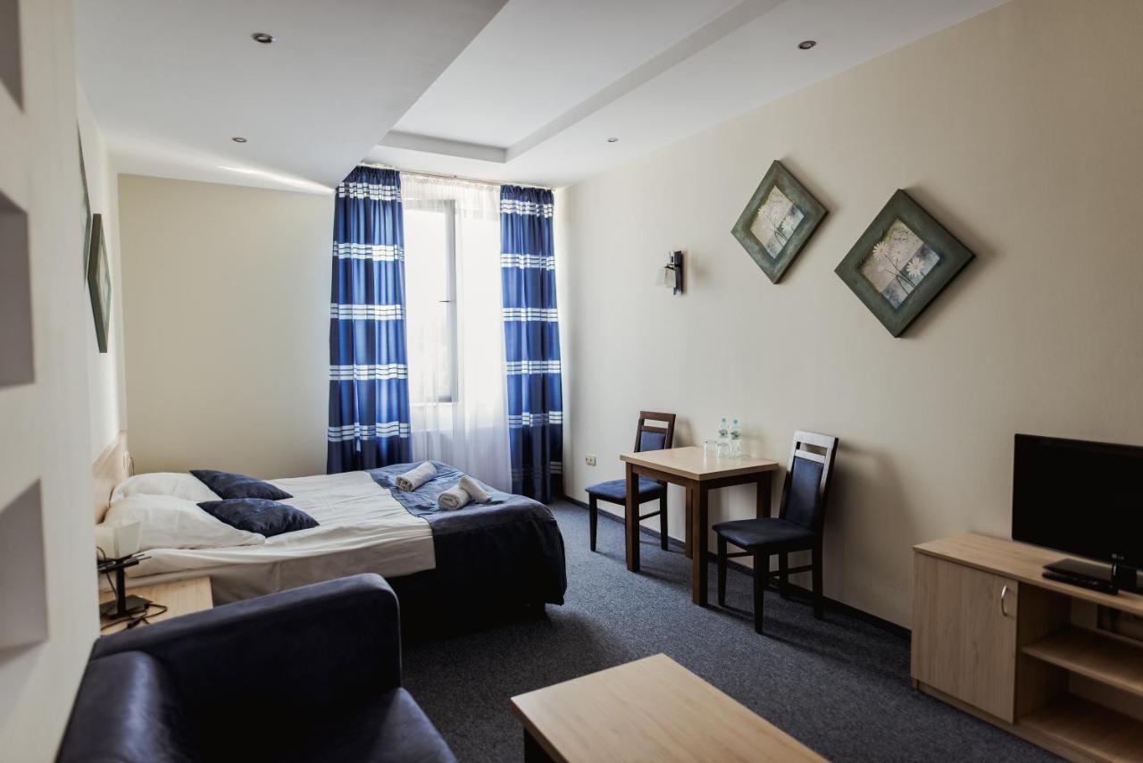 Hotel Kardamon Zbylitowska Gora Экстерьер фото